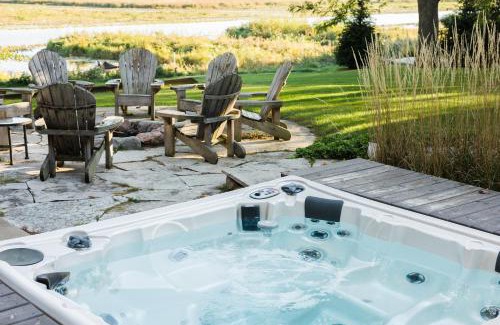 New Buffalo House | The Great Escape Blocks From Your Private Beach