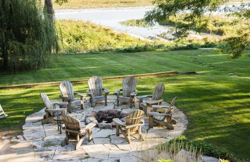 New Buffalo House | The Great Escape Blocks From Your Private Beach