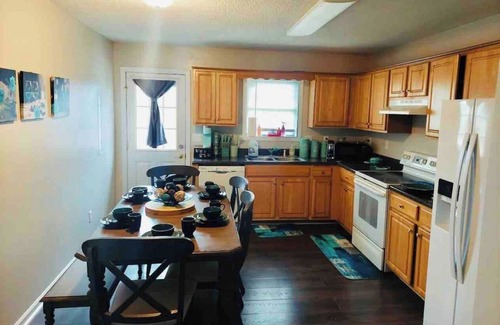 Boyds Creek House | The Great Escape, King suite, Kid friendly