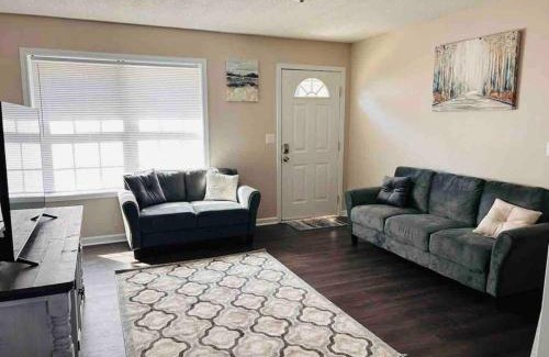 Boyds Creek House | The Great Escape King suite, Kid friendly