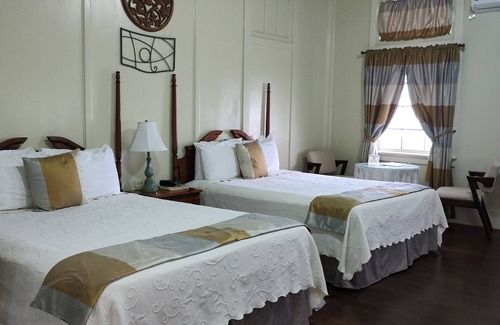 Belize City Hotel | The Great House