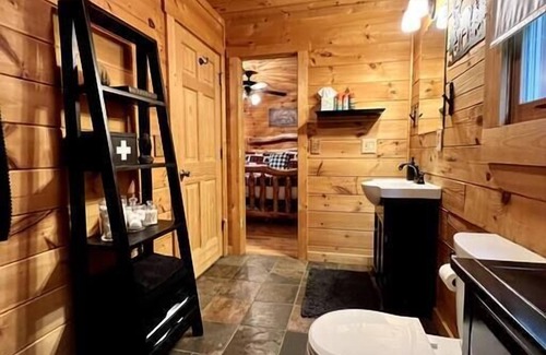 Purlear House | The Great Indoors Mountain Retreat