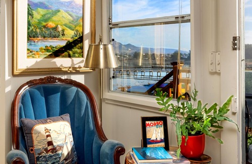 Baywood-Los Osos Cottage | The GREEN COTTAGE on Morro Bay—A Fabulously Romantic Waterfront Get-Away for Two