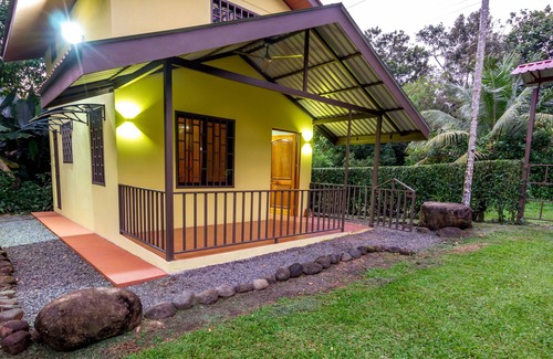 Chachagua House | The green forest of La Casita