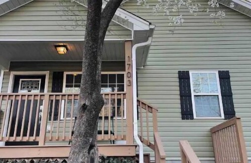 Greensboro House | The Green House - cozy 3 BR near downtown Greensboro