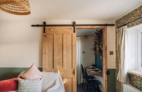 Thurton House | The Green One On The End