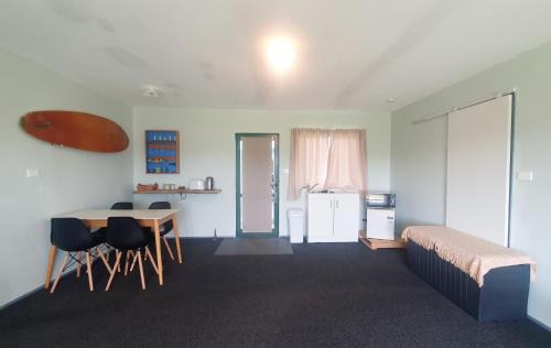Mangawhai House | The green Room