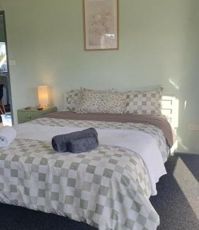 Mangawhai House | The green Room