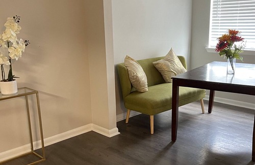 Peachtree City Apartment | The Green Serene a lovely soft Nest
