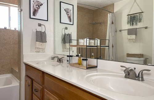 Paradise Hills Civic House | The Greenehouse on the Golf Course-westside