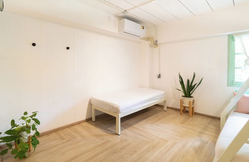 Chana Songkhram Hotel | The Greens Bangkok Old Town
