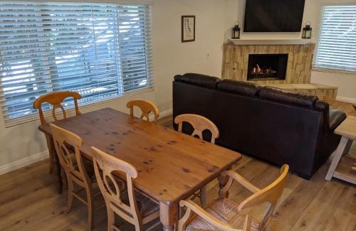 Cedar Glen House | “The Grey Haven” – Secluded home in the woods