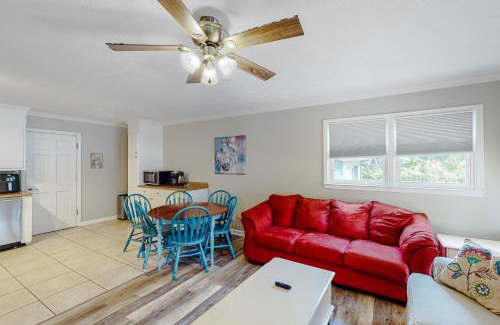 Ocean Isle Beach House | The Grey Pearl