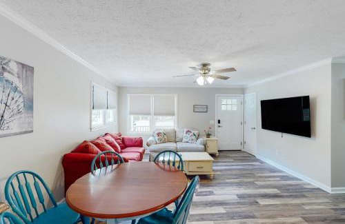 Ocean Isle Beach House | The Grey Pearl