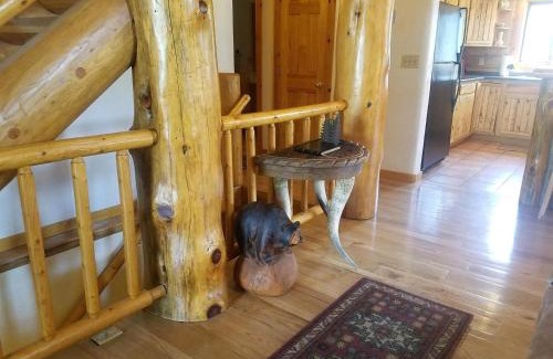 Alto House | The Grizz