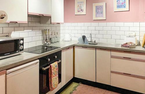 Bishops Castle House | The Grooms Cottage-Uk45659