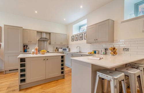 Clitheroe House | The Groomsmen - Three Bedroom House, Sleeps 6