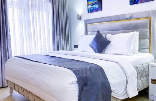 Gwarinpa Estate Hotel | The Grosvenor Rooms And Suites