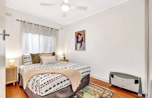 Brighton House | The Grove A Chic Coastal Vibe off Brighton Rd
