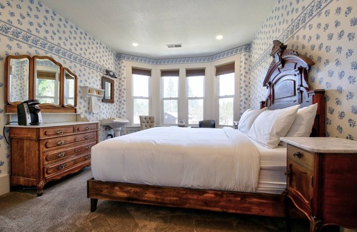 Groveland Hotel | The Groveland Hotel