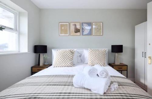 Guildford House | The Guildford Getaway - 3BDR with Garden