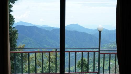 Kanatal Hotel | The Gypsy Soul