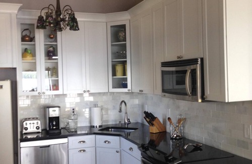 Malta Cottage | The Halcyon House of Saratoga Springs on Saratoga Lake
