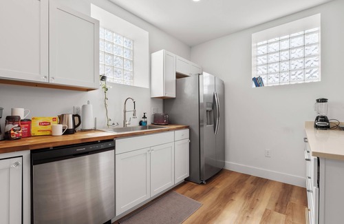 Old North Columbus Apartment | The Hall - 3BD/2.5BA Renovated Church Apt Near OSU