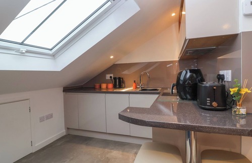 Maiden Newton Cottage | The Halt