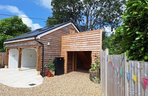 Maiden Newton Cottage | The Halt