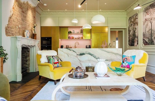Frognal and Fitzjohns Apartment | The Hampstead Dreamscape