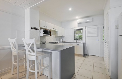 Brisbane Waterfront House | The Hamptons at Villa 43