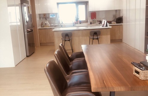Namyangju Apartment | The Han River and the mountains are also a 15-minute walk away.