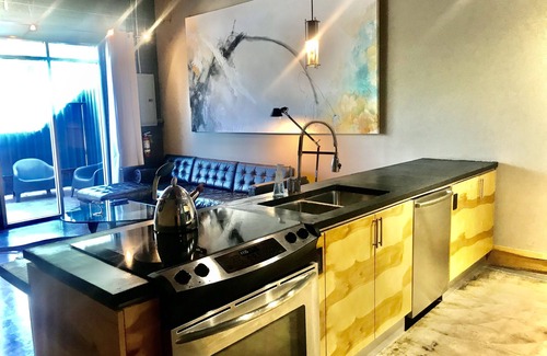 Rosewood Apartment | The Hangar Lofts Hotel