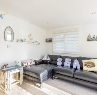 Mundesley House | The Happy Hedgehog