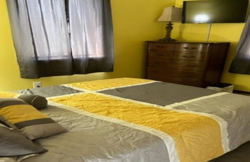 Locust Lake Village Ski Chalet | The Happy Hideaway-A Family & Pet-Friendly Air-Conditioned Cabin in Locust Lake