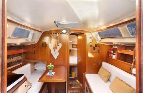 Viana do Castelo Boat Rental | The Happy Sailor