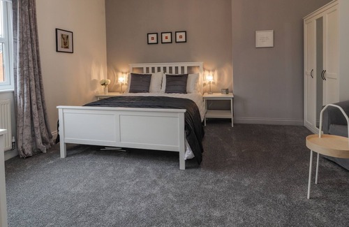 Church Minshull Cottage | THE HARE, romantic, luxury holiday cottage in Worleston