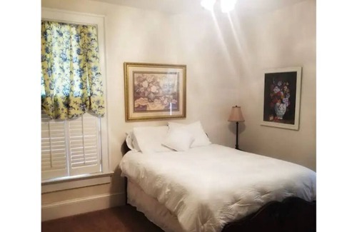 Glendale Apartment | The Harkness One Bedroom Apartment