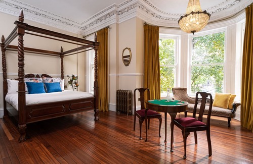 Queens Quarter House | The Harrison Chambers of Distinction