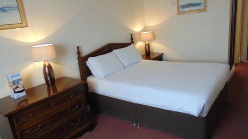 Darlington Cabin | The Harrowgate Hill Lodge