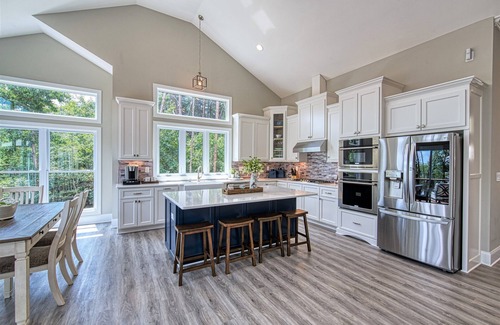 Anderson House | The Hartwell Landing -Lake Hartwell, SC Waterfront Luxury Home Sleeps up to 29