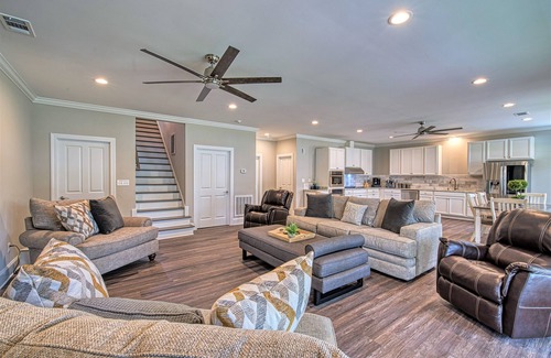 Anderson House | The Hartwell Landing -Lake Hartwell, SC Waterfront Luxury Home Sleeps up to 29