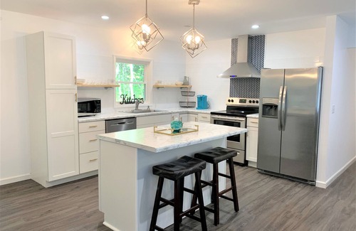 Cookeville House | The Haven- by Downtown, I-40 & Lake. Wood view