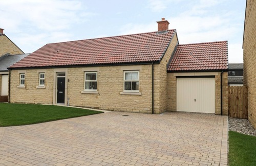 Embleton Cottage | THE HAVEN, country holiday cottage, with a garden in Embleton