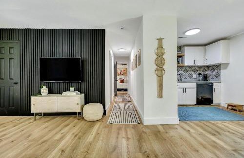 North Charleston House | The Haven Haus - 2 Kings 1 Queen, 5 Minutes from Airport, 15 minutes to downtown