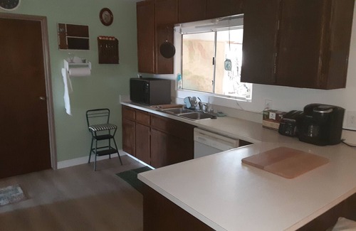 Newberry Springs House | The Haven, relax, explore, gather