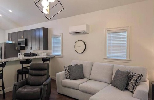Buena Vista House | The Hawthorne Place