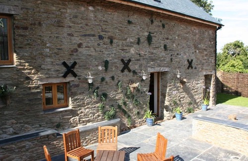 Washbourne Cottage | THE HAY BARN, pet friendly, character holiday cottage in Halwell