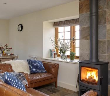 Godshill House | The Hayloft at Moor Farm